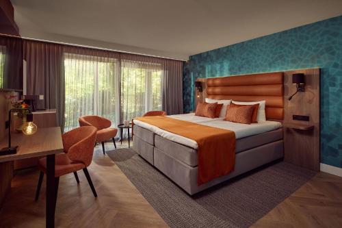 room detail thumbnail 0