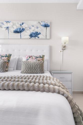Sunset Views at Infinity Blouberg - image 9
