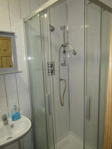 Alderley Hotel B & B - image 5