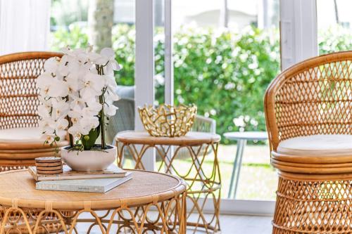 The Beach Villa in Juno! 1-Steps to the Beach in Juno Beach (Florida)