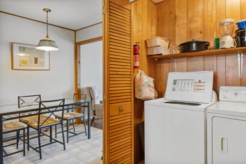 Beach Pines - image 10