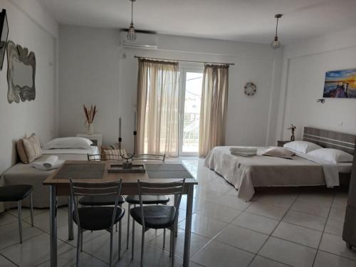 客房, Niko's apartments 2 in 埃拉福尼索斯鎮中心