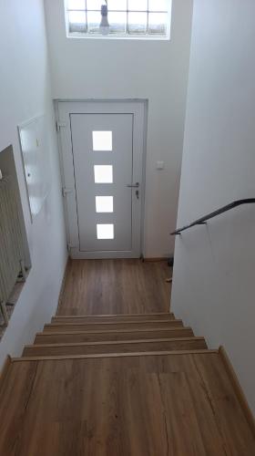 Seadmed, Na břehu Olše (Na brehu Olse) in Cesky Tesin