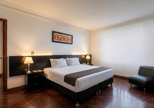 Deville Inn - image 2