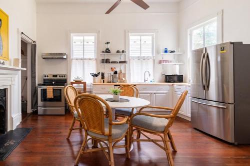 Stylish Historic Home 5 Min Walk to Downtown in Georgia Avenue (AL)