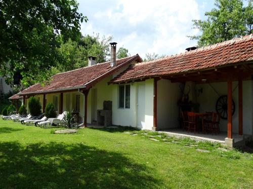 Roden Dom Holiday Home, 