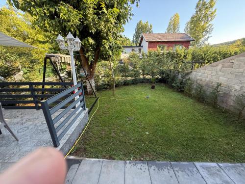 Villa ADUSHI Nashec in พริซเซ่น