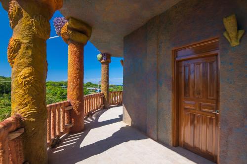 View, Hotel Los Corales in Roatan Island