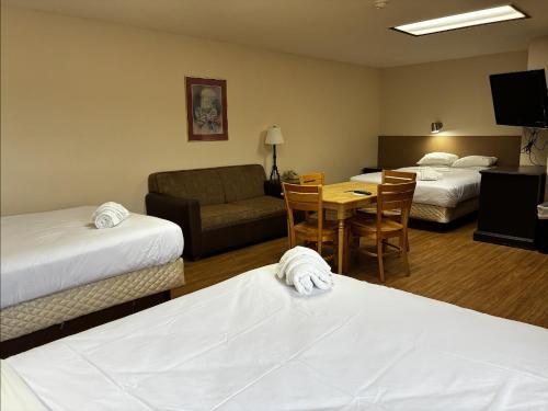 JET Motor Inn - Buffalo - image 10
