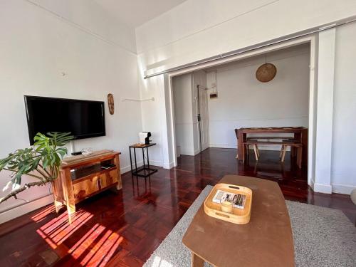 Warm Apartment in the Heart of Maputo by Noma - image 5