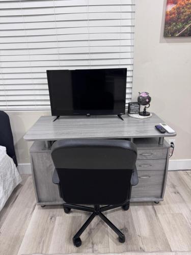 Private Studio, Near DT & Cal Expo, Free Parking in Woodlake