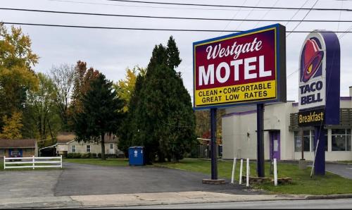 Westgate Manor Motel By OYO Youngstown Austintown in Youngstown, USA