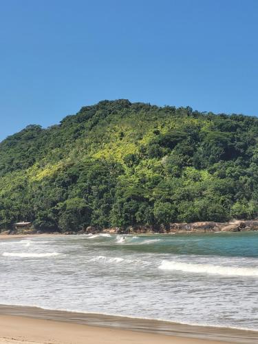 Hospedagem - Studio em Camburi das Pedras - poucos passos da praia in Picinguaba (Sao Paulo)
