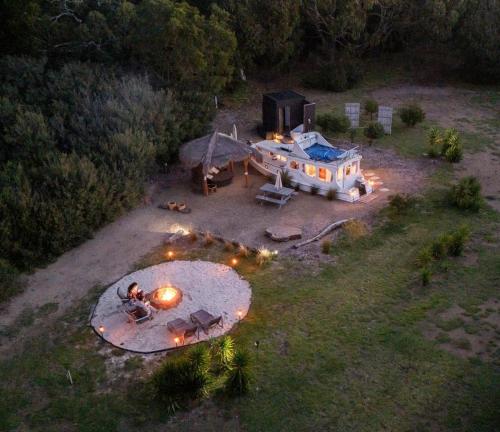 Shipwrecked Oasis Ocean Bay Getaway PL in Fingal