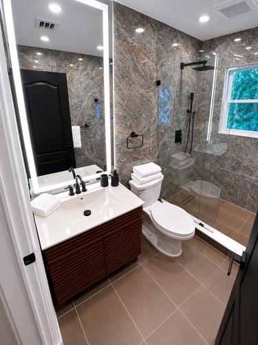 Luxury apartment near World Cup! in Χάρρισον