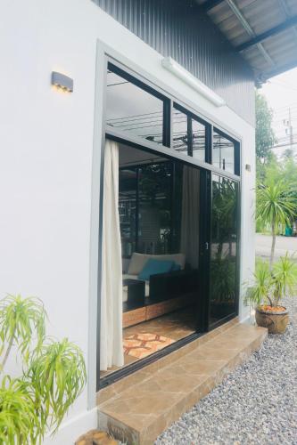 UR Thalang Home in Ao Por