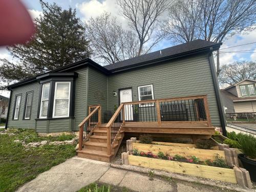Verbena Cottage in Morris (IL)