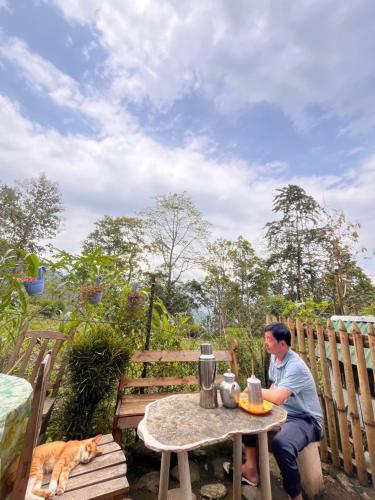 Live in Nature in Hillside