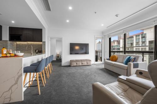 Heart of the City Apartment - By Sky Tower - Free Parking!, Auckland
