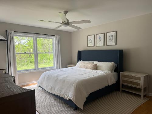 Hocking Hills Cabin 2 Bed - 2 Bath Hot Tub in New Plymouth (OH)