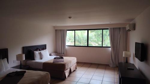 Private family room in Coronado Luxury Club & Suites 2
