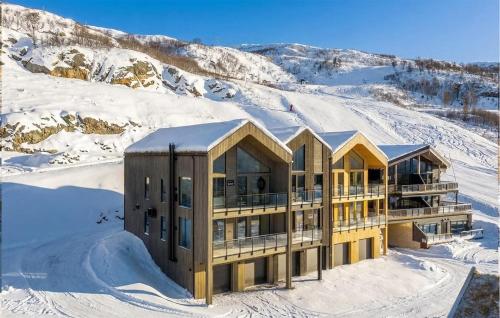 Viesnīcas āriene, 3 Bedroom Nice Apartment In Edland in Vagsli