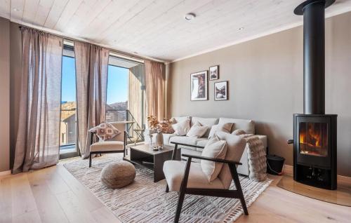 3 Bedroom Nice Apartment In Edland in Vagsli
