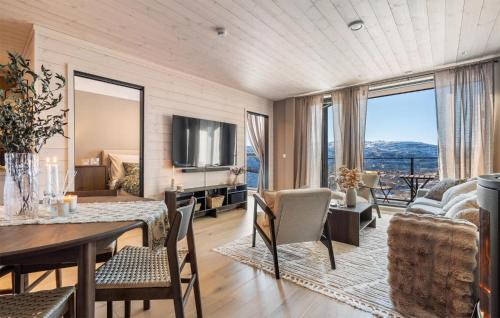 3 Bedroom Nice Apartment In Edland in Vagsli