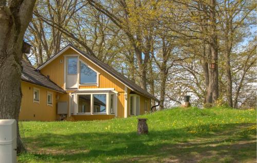 . 2 Bedroom Stunning Home In Sorunda