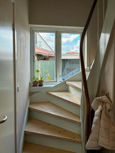 Townhouse With Art And Terrace - image 13