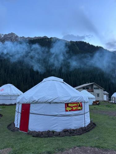 Alim yurt camp