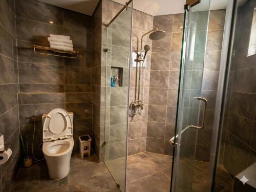 Ocean View Apartments at The Sapphire Ha Long - Studio & 2BR – khách sạn tại Cảng Hòn Gai