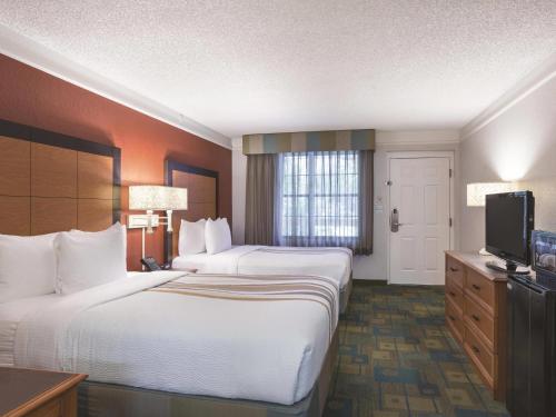 La Quinta Inn by Wyndham San Diego Chula Vista - image 40
