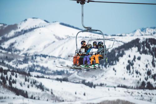 Grand Hyatt Deer Valley - image 10