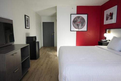 Clarion Hotel Broken Arrow - Tulsa in Broken Arrow, USA