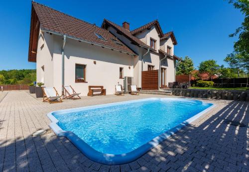 #1 Apartament Sosnówka B2 z basenem i strefą SPA (#1 Apartament Sosnowka B2 z basenem i strefa SPA) in Sosnowka