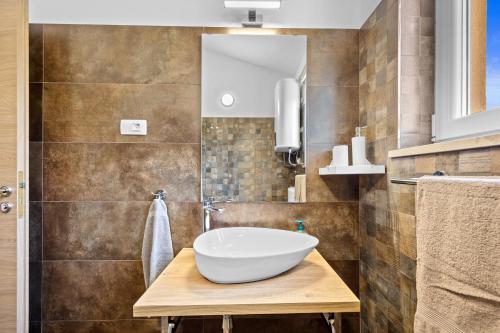 Villa Terrana near Rovinj for 6 people with private pool - image 2