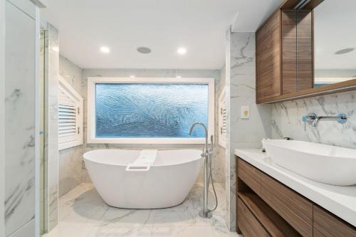Wahroonga House in Hunters Hill