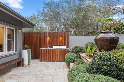 Wahroonga House in Hunters Hill
