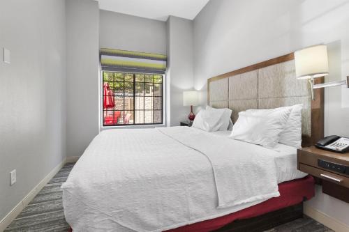Hampton Inn Salem - image 20