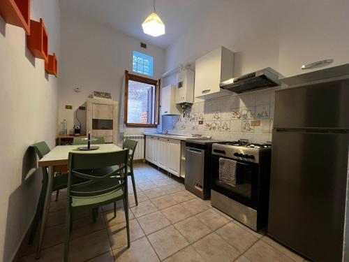 Quercianella Relax in Villa with Patio & Garden in Кверчіанела