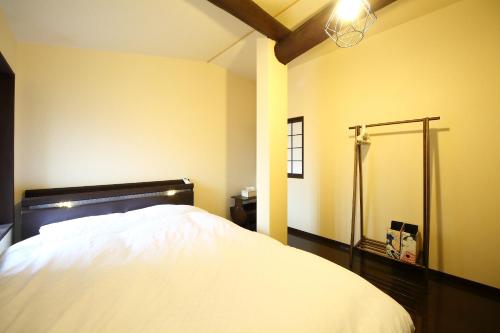 Three-Bedroom Japanese-Style Townhouse image 9