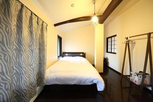 Three-Bedroom Japanese-Style Townhouse image 4