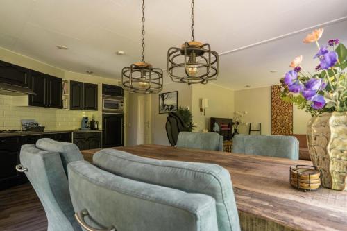 Drents Genieten - Dopheide met privé jacuzzi en sauna (Drents Genieten - Dopheide met prive jacuzzi en sauna) in Erm