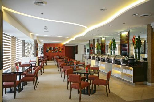 St Giles Hotel Makati, Manille (photo 11)