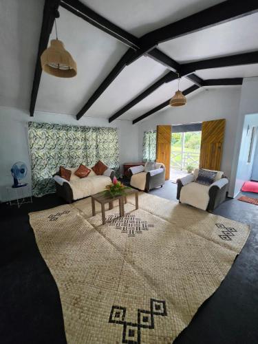 Pula Re Accomodation in Dreketi