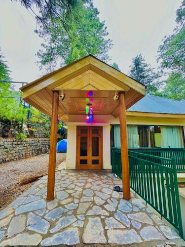 Vine Wood Cottage in Dunga Gali