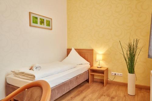 Bernstein Acamed Resort 7.1km von Calbe (Saale) entfernt
