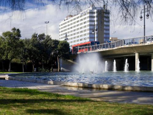 Expo Hotel Valencia - image 2