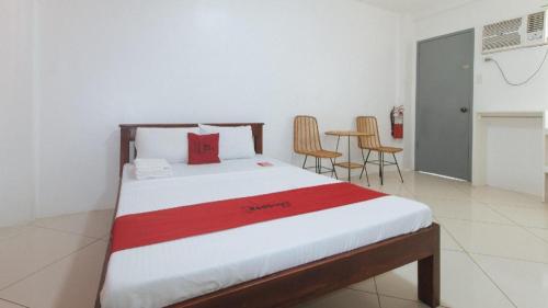 RedDoorz @ Fat J Apartelle Mactan – Cebu City, IL